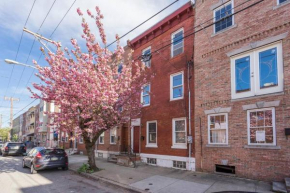No-frills 3BR with 2-car Parking